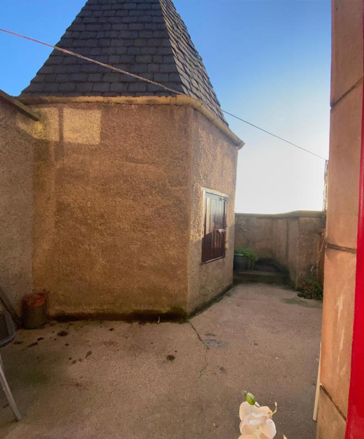 Old Town View Apartment Edinburgh Bagian luar foto